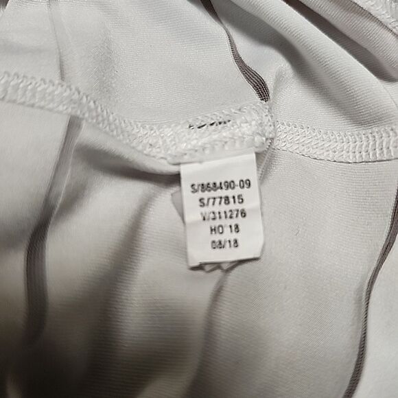 Athleta Women High Neck Shadow Stripe Chi Tank Top Light Gray Sz XS - Picture 7 of 10